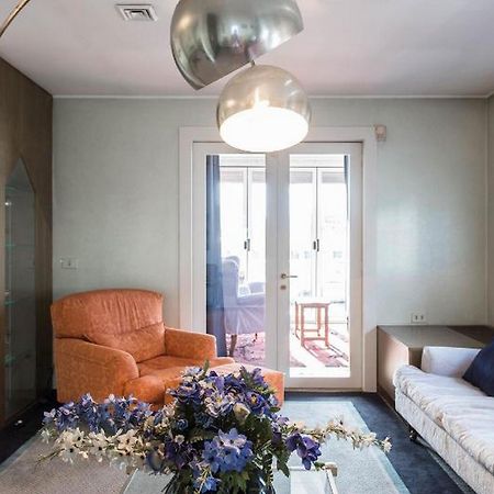 Roomy Apartment Duomo & San Babila Milano Exterior foto