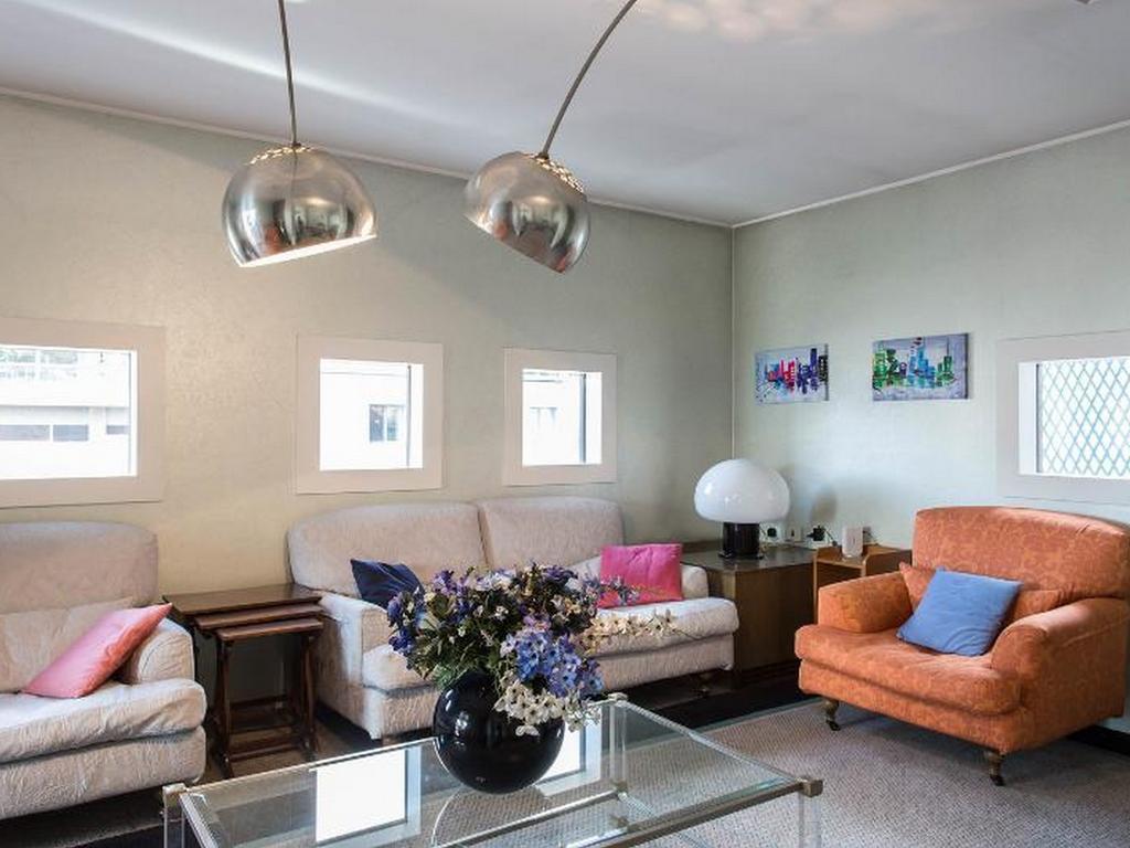 Roomy Apartment Duomo & San Babila Milano Exterior foto