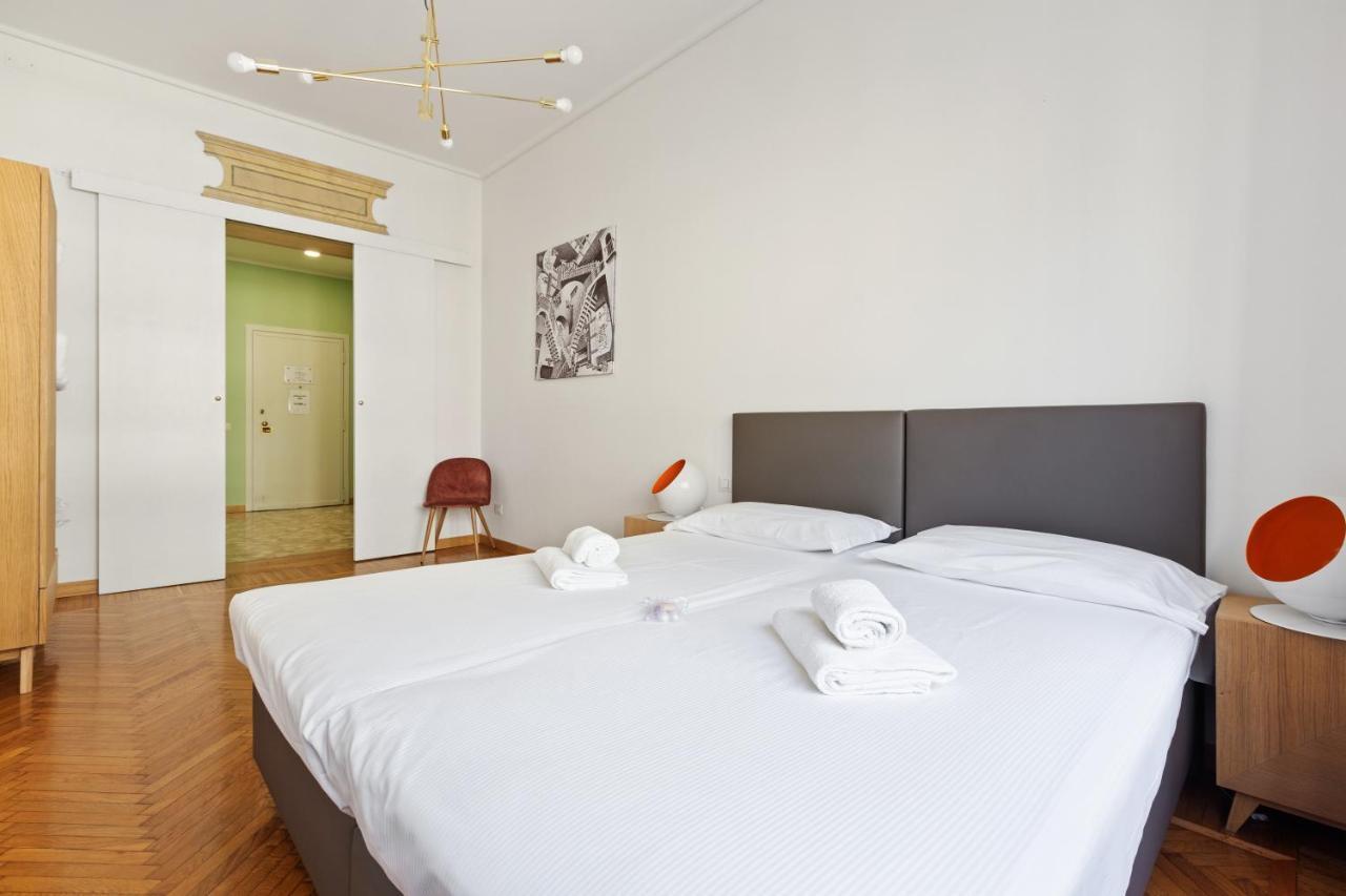 Roomy Apartment Duomo & San Babila Milano Exterior foto
